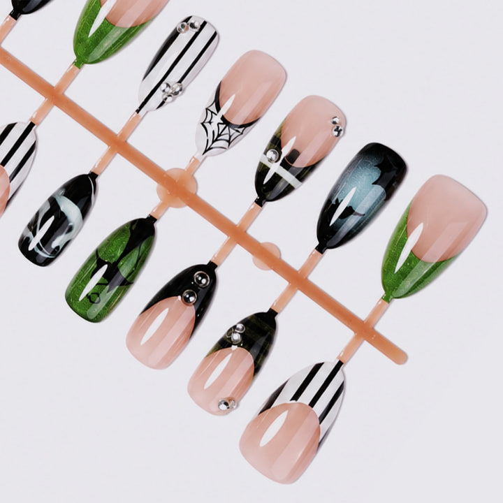 Creative nail art set with Halloween motif Stornfield