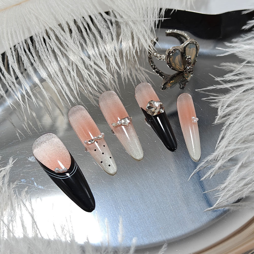 Elegant Stiletto Fake Nails with Sparkling Rhinestone Details Stornfield