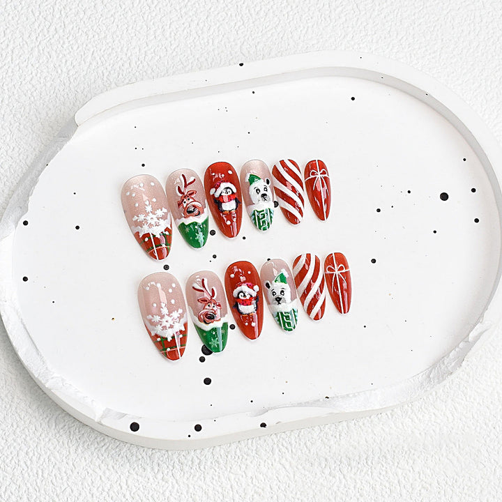 Festive Holiday Themed Press-On Nail Set Stornfield