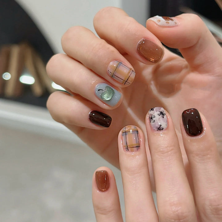 Themed Decorative Press-On Nail Art Set