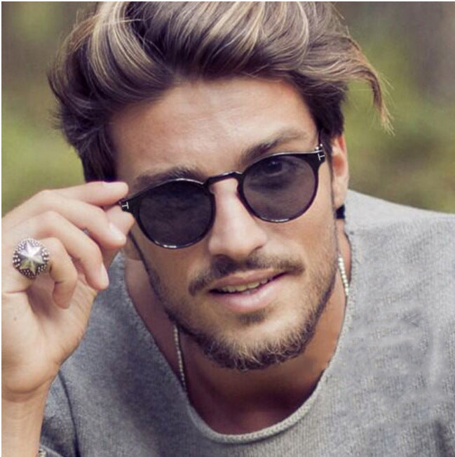 Women fashion sunglasses with elegant, round design Stornfield