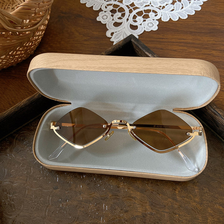 Fashionable Retro Sunglasses in Geometric Design Stornfield