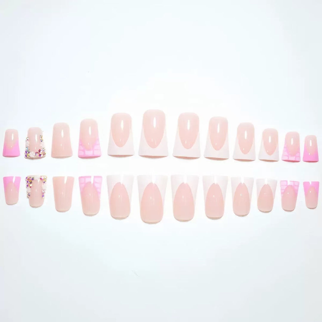 Glamorous Rhinestone-Embellished Nail Art Stornfield