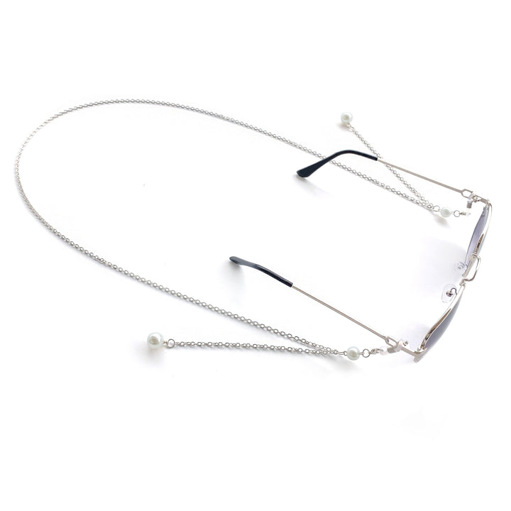 Elegant Pearl-Enhanced Eyewear Chain Stornfield