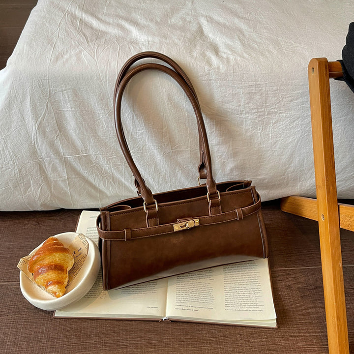 Luxurious Structured Shoulder Handbag