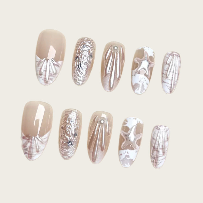 Artful Nail Design with elegant 3D motifs Stornfield