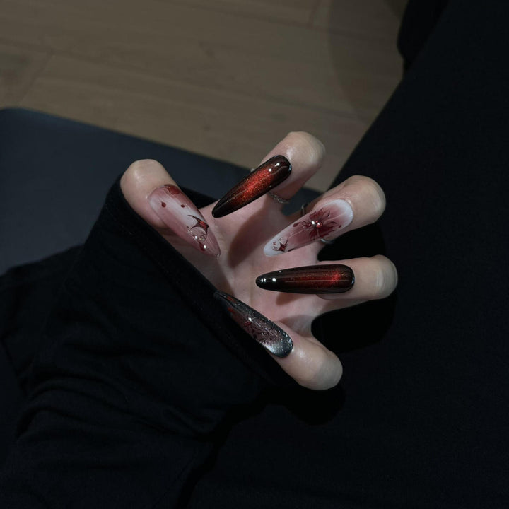 Glamorous Nail Art with Modern Design Stornfield