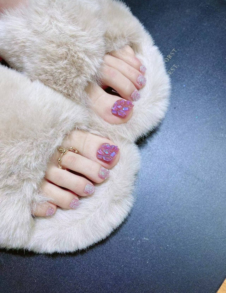 Artful house shoe nail art Stornfield