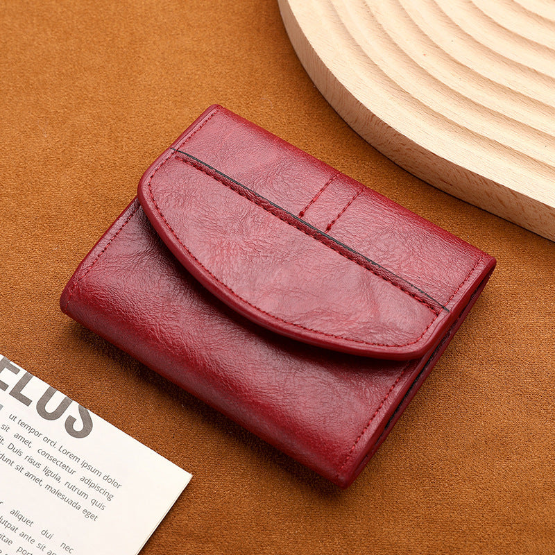 Compact Leather Cardholder with Magnetic Closure
