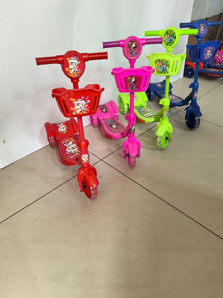 Compact Multi-Feature Kick Scooter Stornfield