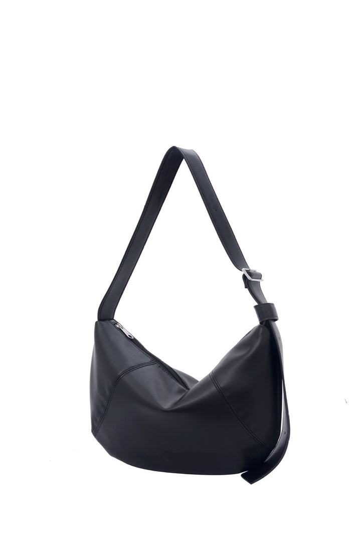 Elegant shoulder bag with multifunctional compartments Stornfield