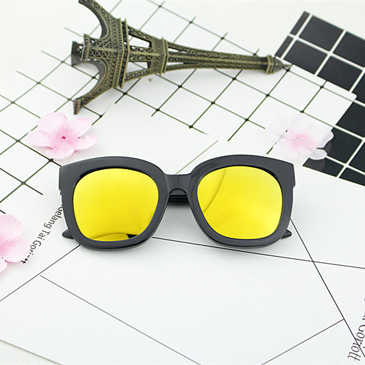 Women's oversized sunglasses with fashionable design and UV protection Stornfield