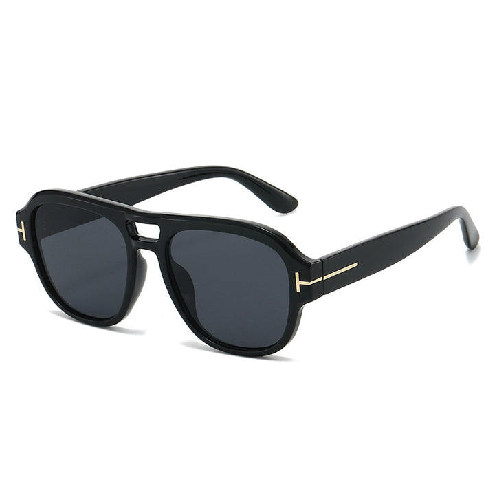 Fashion-Forward Square Frame Sunglasses Stornfield