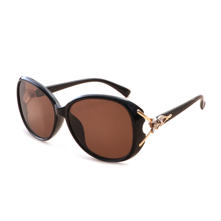 Ladies Luxurious Oversize Sunglasses with Stylish Decor Stornfield