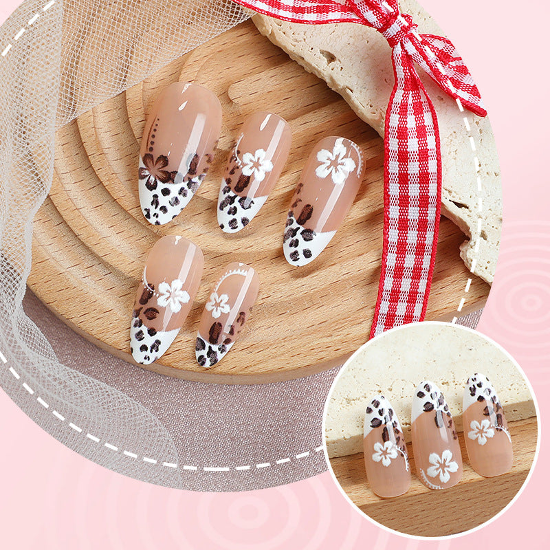 Artistic Press-On Nail Set with Floral and Leopard Design Stornfield