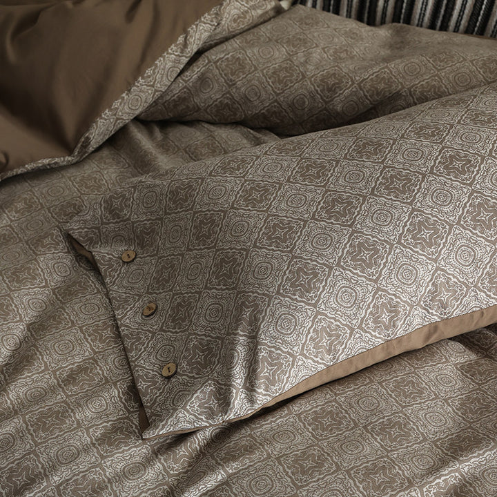 Reversible Geo-Pattern Cotton-Linen Duvet Cover Set with Hidden Closure and Pillow Shams
