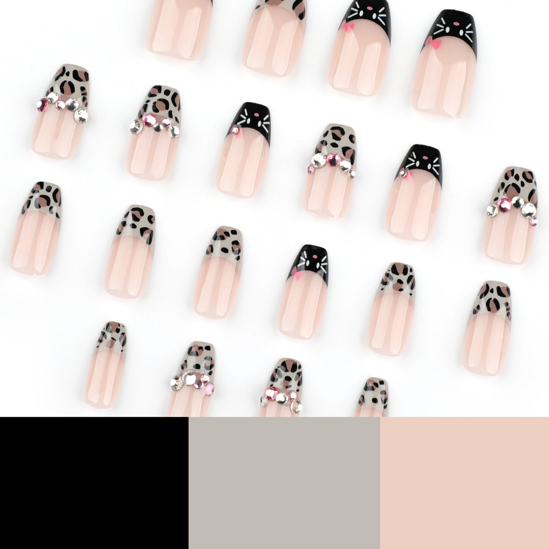 Artful nail art with glamorous 3D embellishments Stornfield
