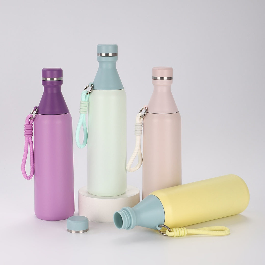 Ladies insulated drinking bottle with practical carrying strap Stornfield