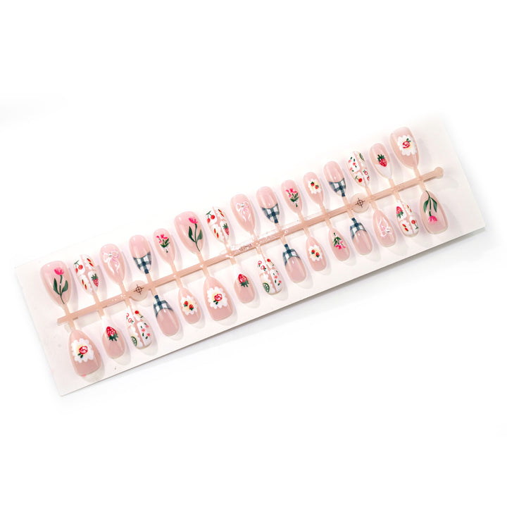 Floral-Themed Press-On Nail Art Set Stornfield