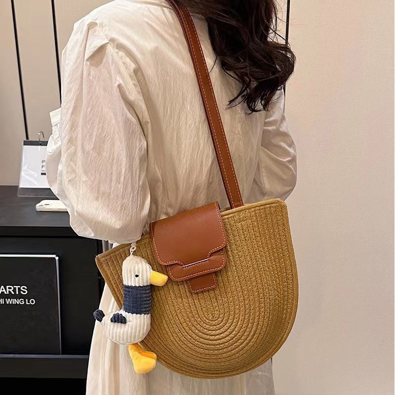 Fashionable Tote Bag Made of Woven Material with Playful Pendant Stornfield