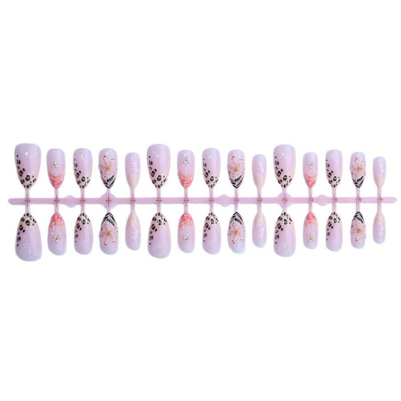 Trendy Artistic Press-On Nail Set