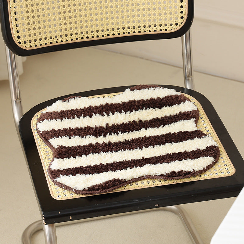 High-pile bath mat rug with diagonal stripe structure and organic shape Stornfield