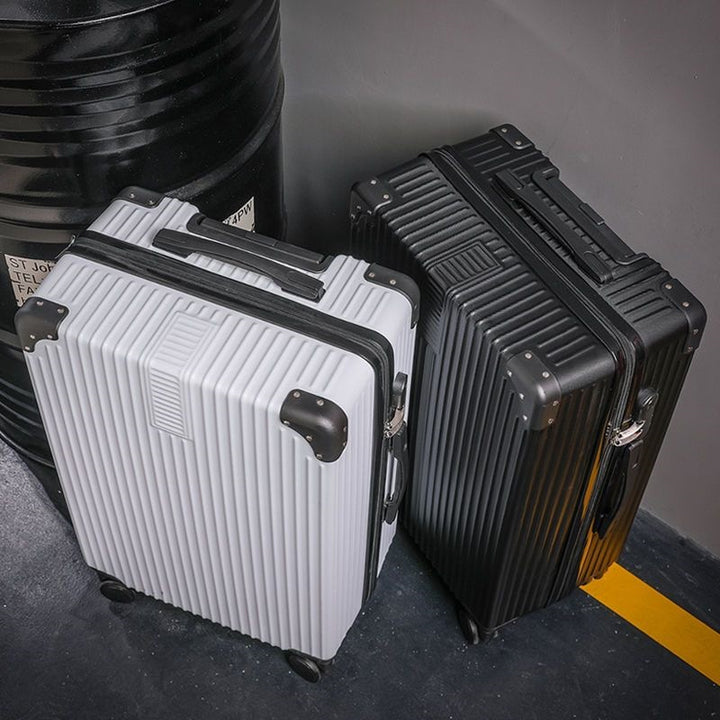 Hard Shell Suitcase With High Strength Material And TSA Lock Stornfield
