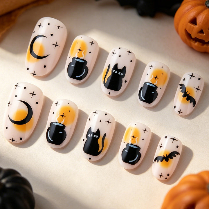 Halloween-Themed Nail Art Design Stornfield