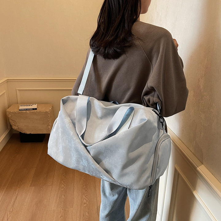Elegant Multi-Compartment Travel Duffle Bag Stornfield