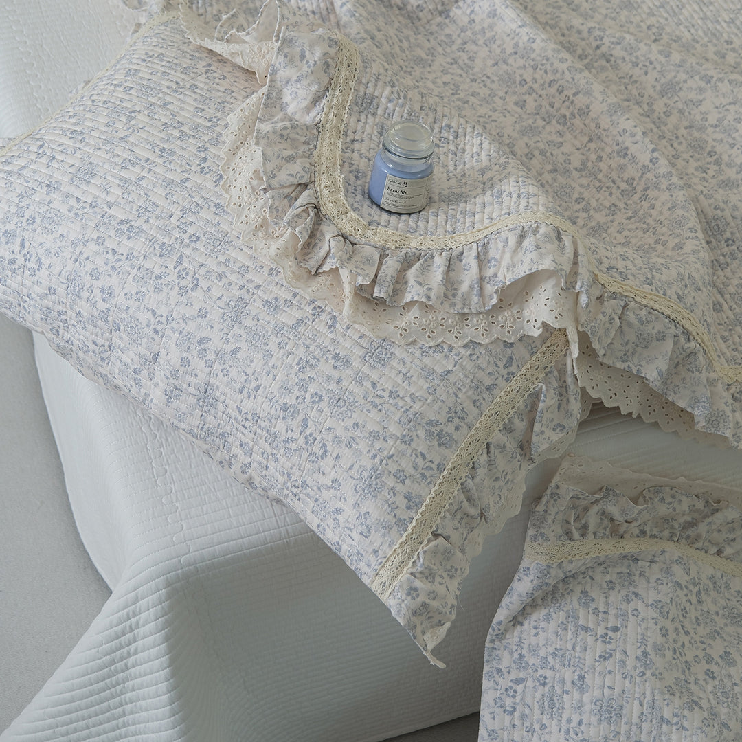 Quilted Floral Cotton Bedspread Set with Eyelet Lace Ruffled Pillowcase