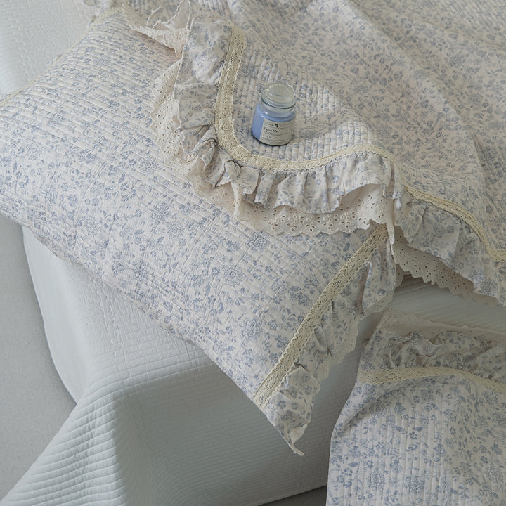 Quilted Floral Cotton Bedspread Set with Eyelet Lace Ruffled Pillowcase