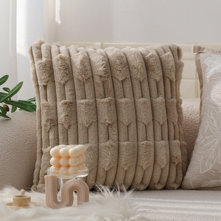 Structured decorative cushions