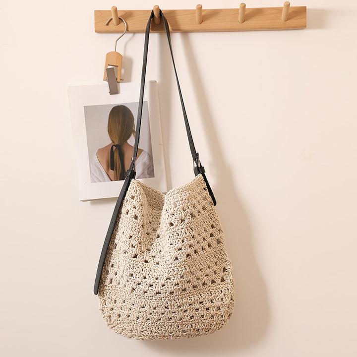 Crocheted shoulder bag with stable straps Stornfield