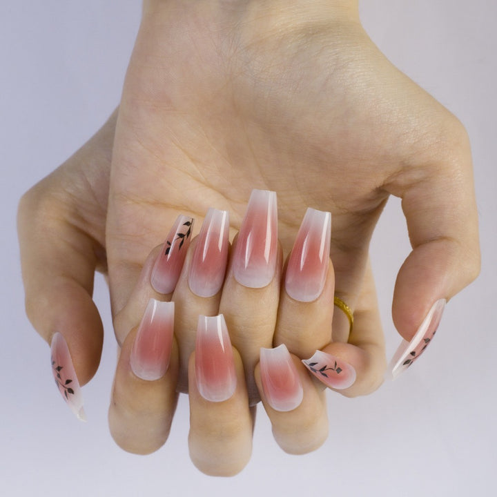 Elegant and Natural Nail Decoration Stornfield