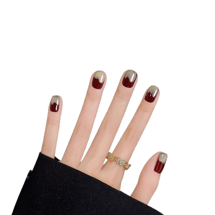 Trendy Press-On Nail Art Set with Glossy Finish