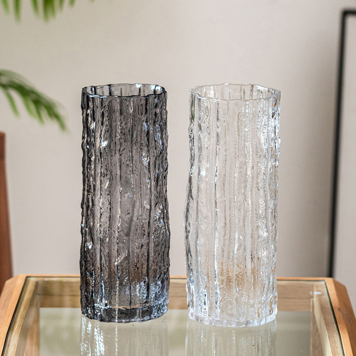 Artful Glass Vase in Modern Design Stornfield