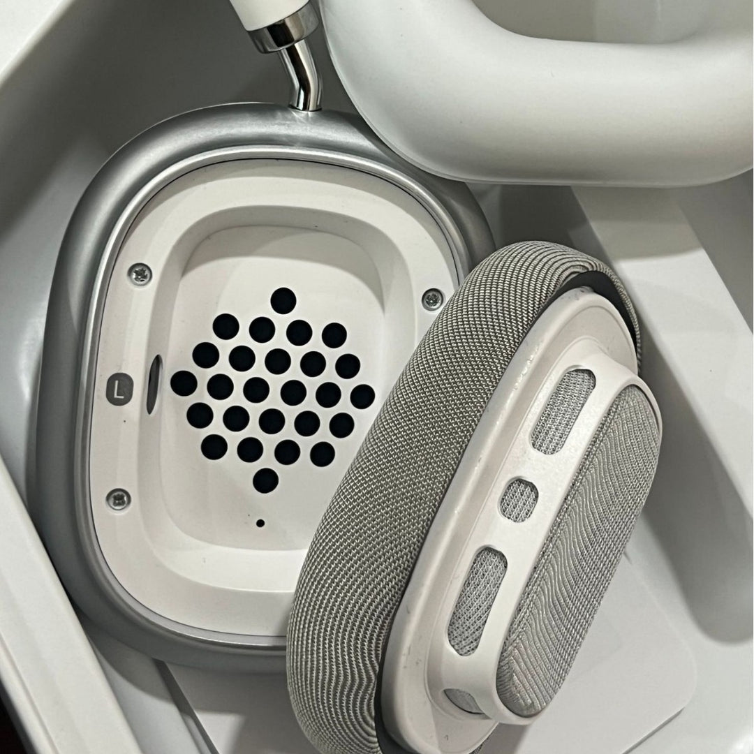 Premium Wireless Headphones Stornfield