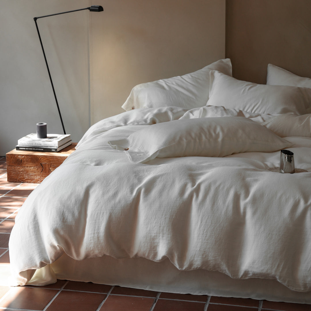 Luxury Organic Cotton Sateen Duvet Cover Set with Button Closure