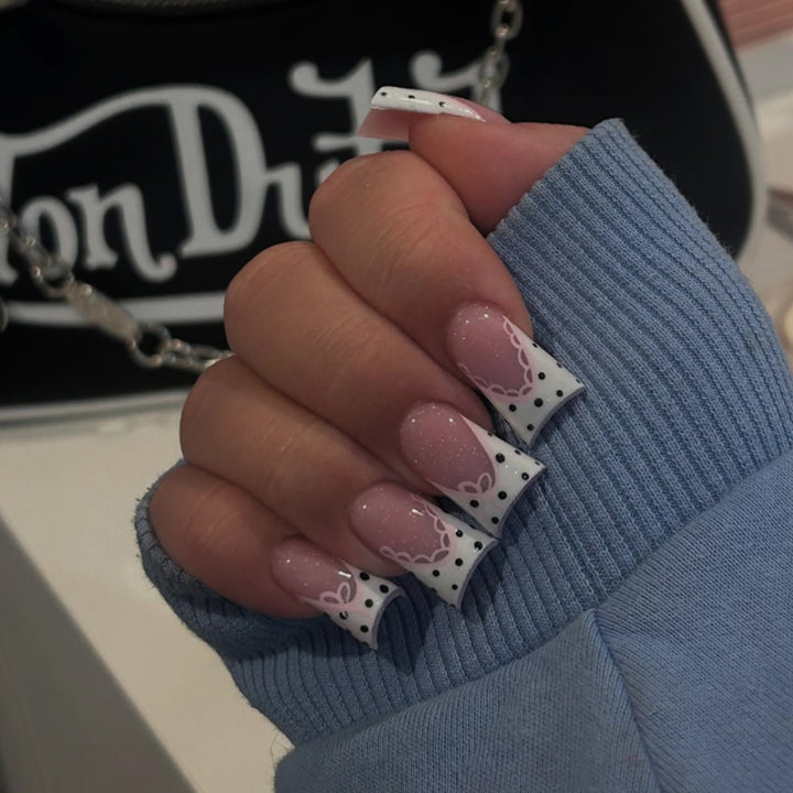 Glamorous Artificial Nails Stornfield