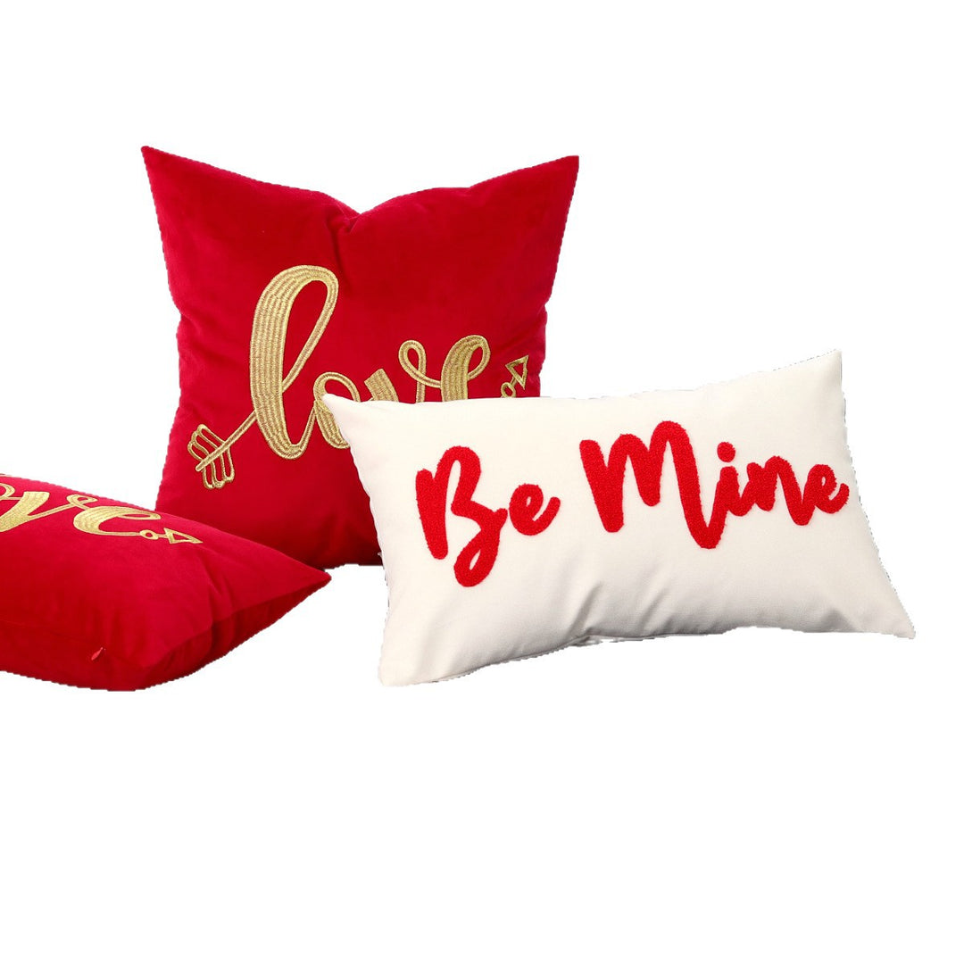 Plush Heart Appliqué Tassel Corner Decorative Throw Pillow Cover