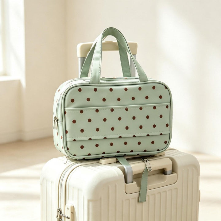 Insulated Polka Dot Lunch Carrier Stornfield