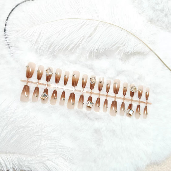 Glamorous Art Nails In The Elegant Ombre Design Stornfield