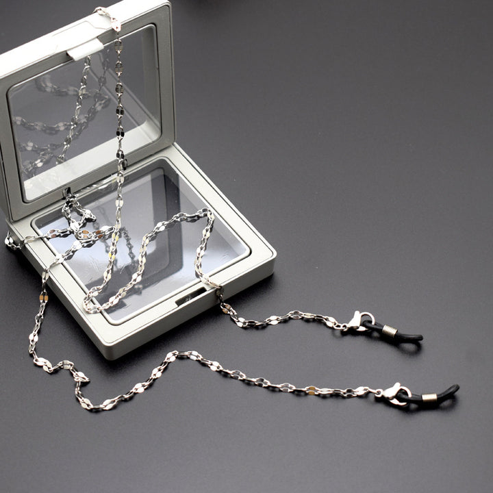 Stylish Silver Chains Eyewear Retainer Stornfield