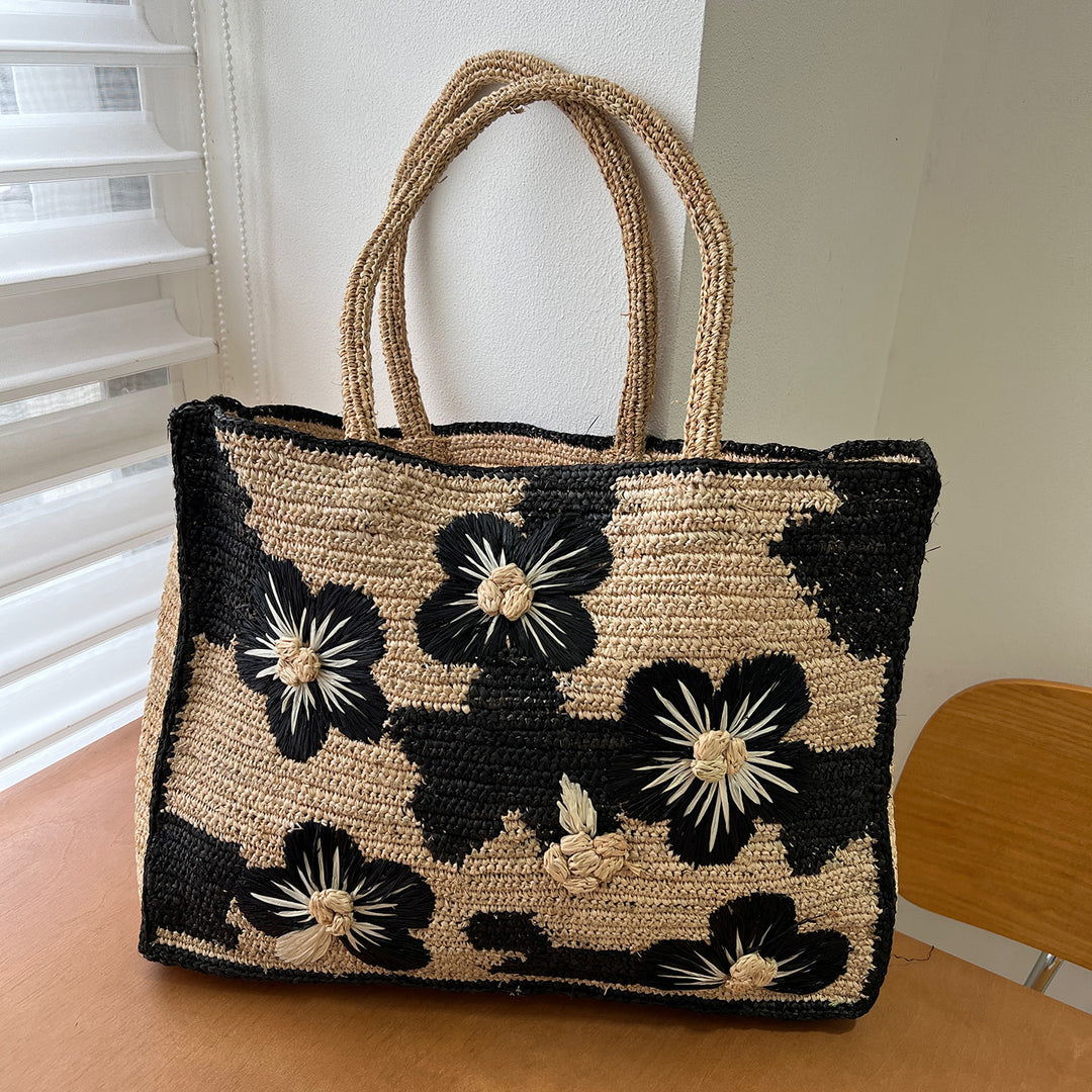 Handcrafted beach bag with floral design Stornfield