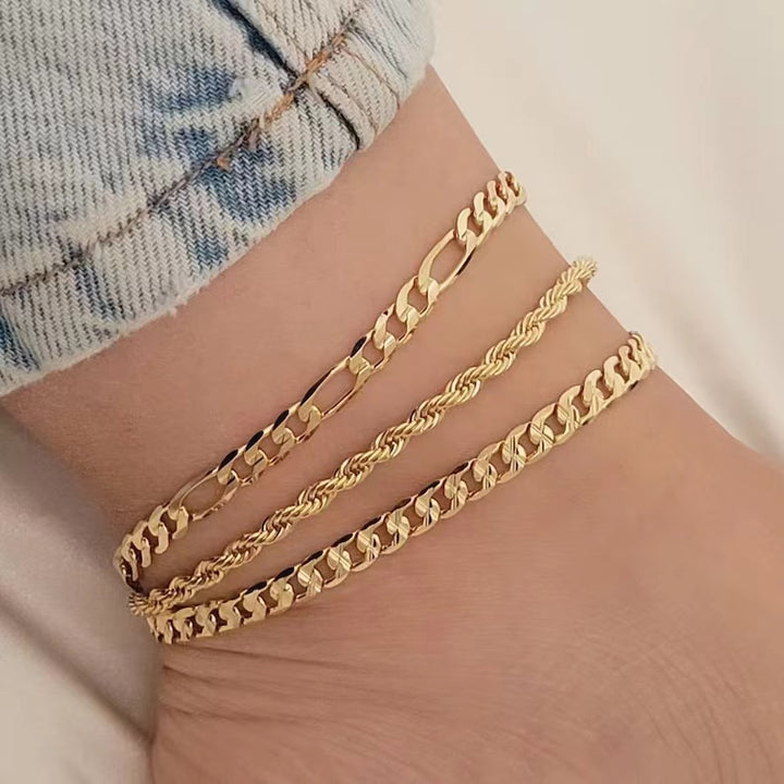 Elegant Three-Strand Link Bracelet Stornfield