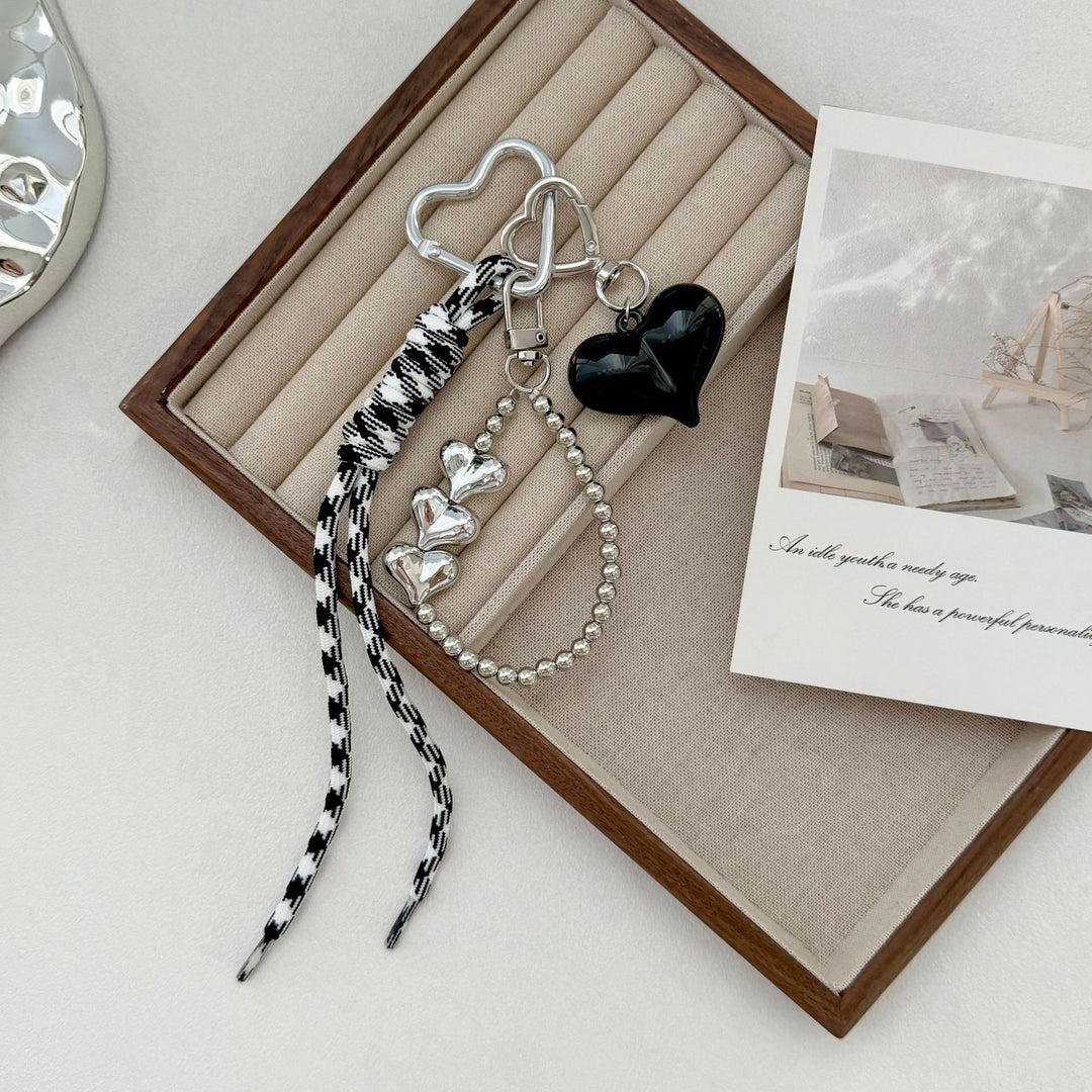 Elegant Heart Charm Keychain Stornfield