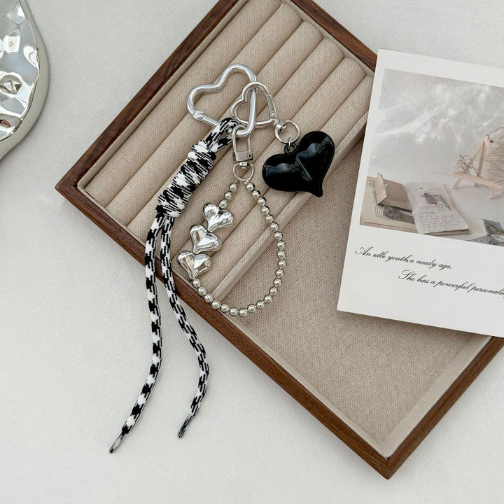 Elegant Heart Charm Keychain Stornfield
