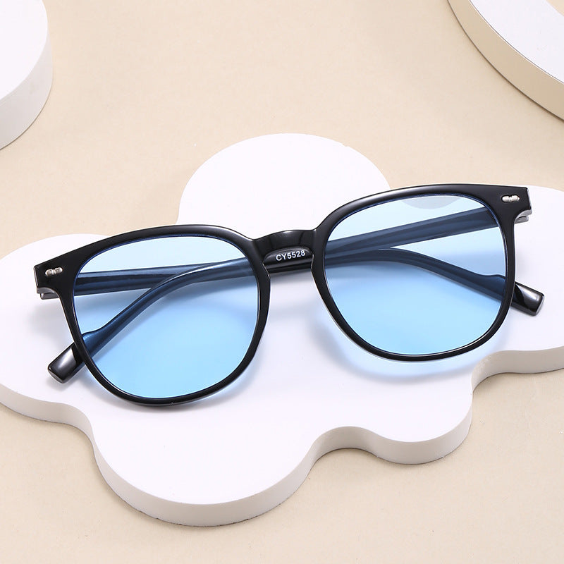 Ladies fashionable sunglasses with transparent frame and elegant design Stornfield