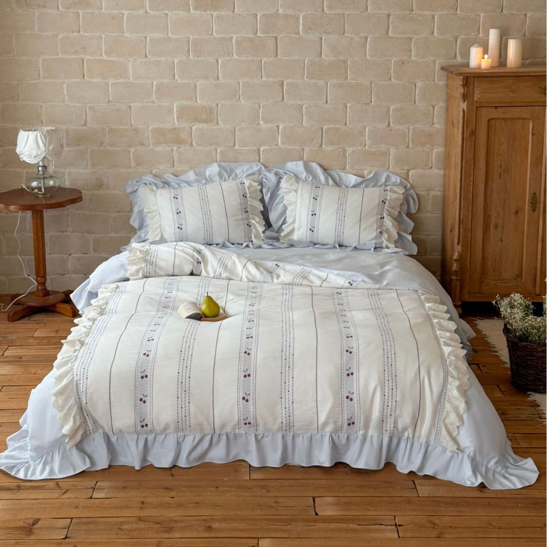 Romantic ruffle set for bed with striped embroidery and cotton-linen mix