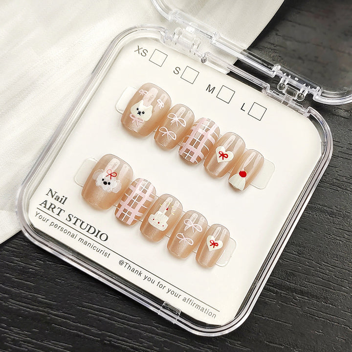 Glamorous Artificial Nails with Shimmering Design Stornfield